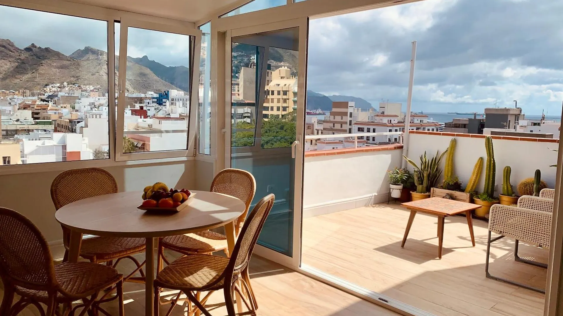 Atico Con Terraza, Vistas Panoramicas Y Parking location